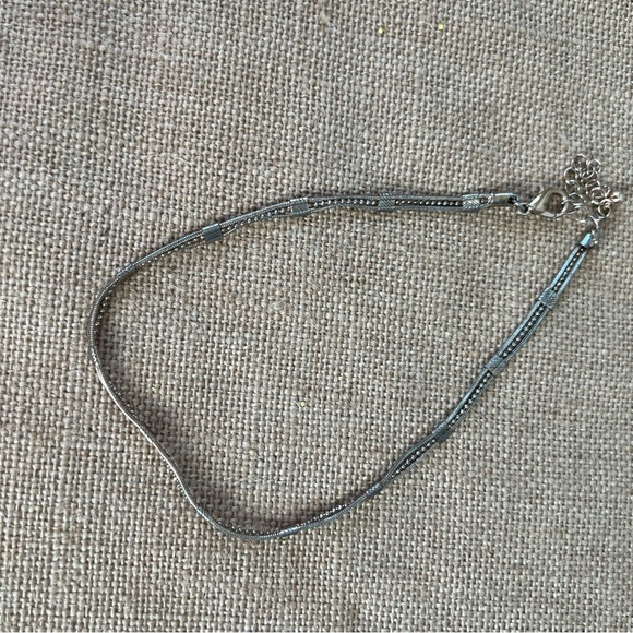 Silver tone dainty bead collar choker necklace thin metallic layering stack - Picture 3 of 6